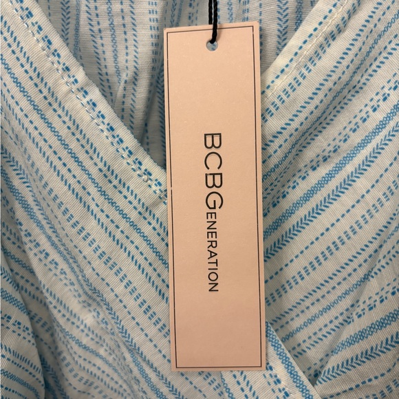 BCGeneration Women’s 3/4 sleeve V neck surplice side tie crop top NWT - Picture 4 of 5